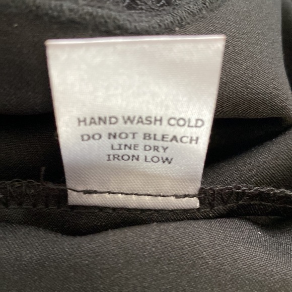 Women’s Dress - Picture 6 of 7